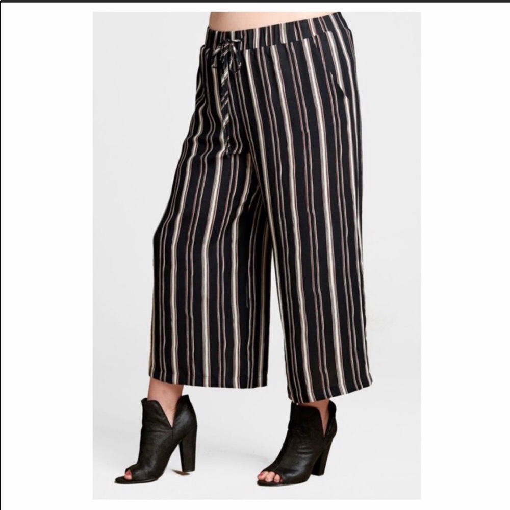NEW MADE IN USA WIDE LEG ANKLE PANTS!! - Picture 6 of 7